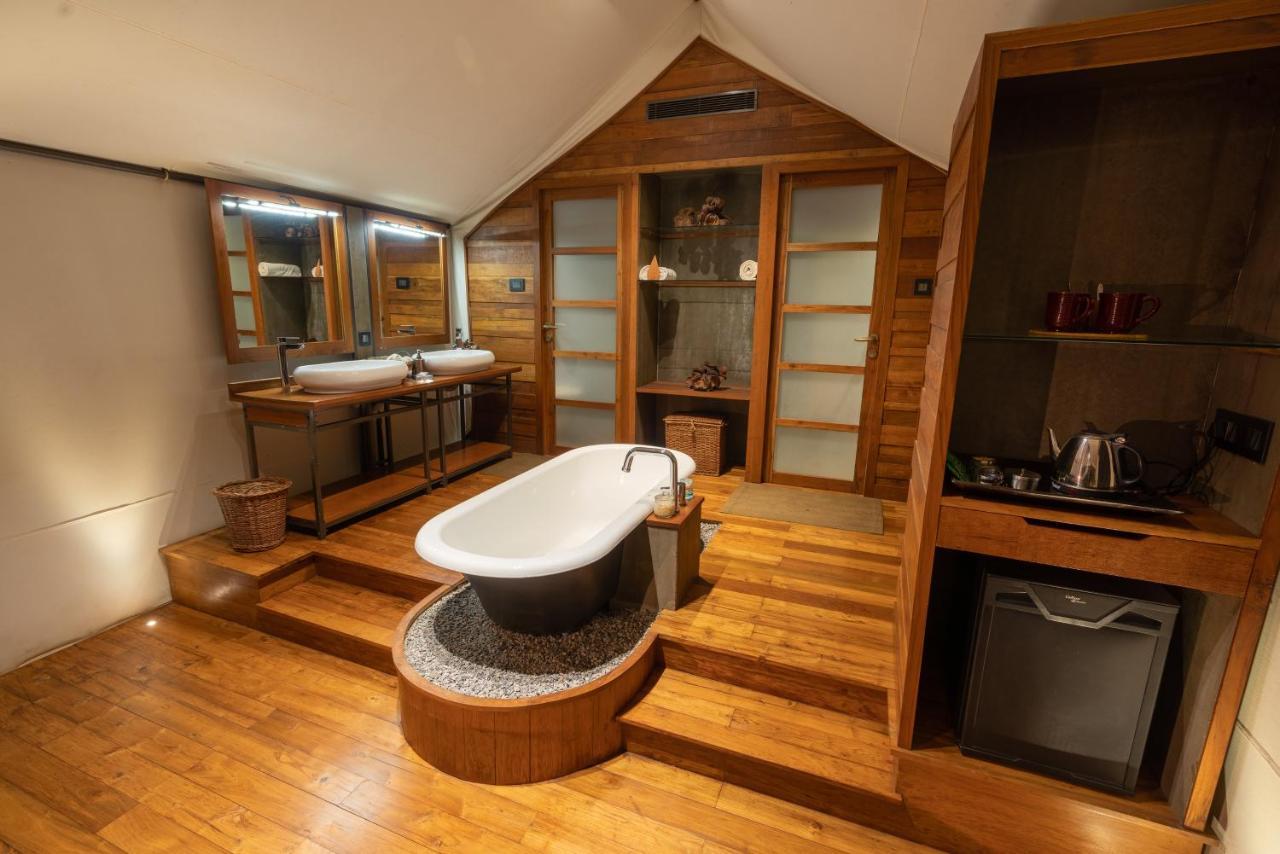 Kaav Safari Lodge, Kabini Begūr エクステリア 写真